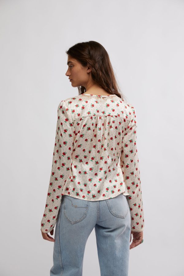 Field of Roses Top Discount