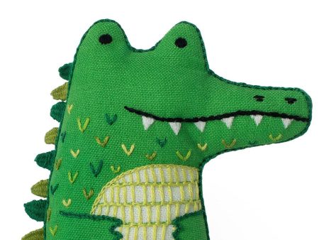 Alligator Embroidery Kit Cheap