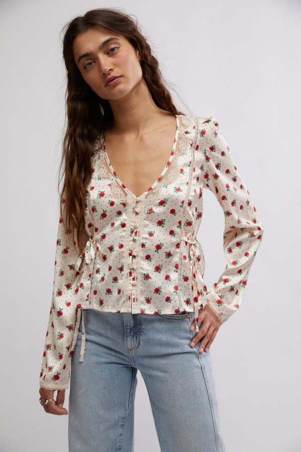 Field of Roses Top Discount