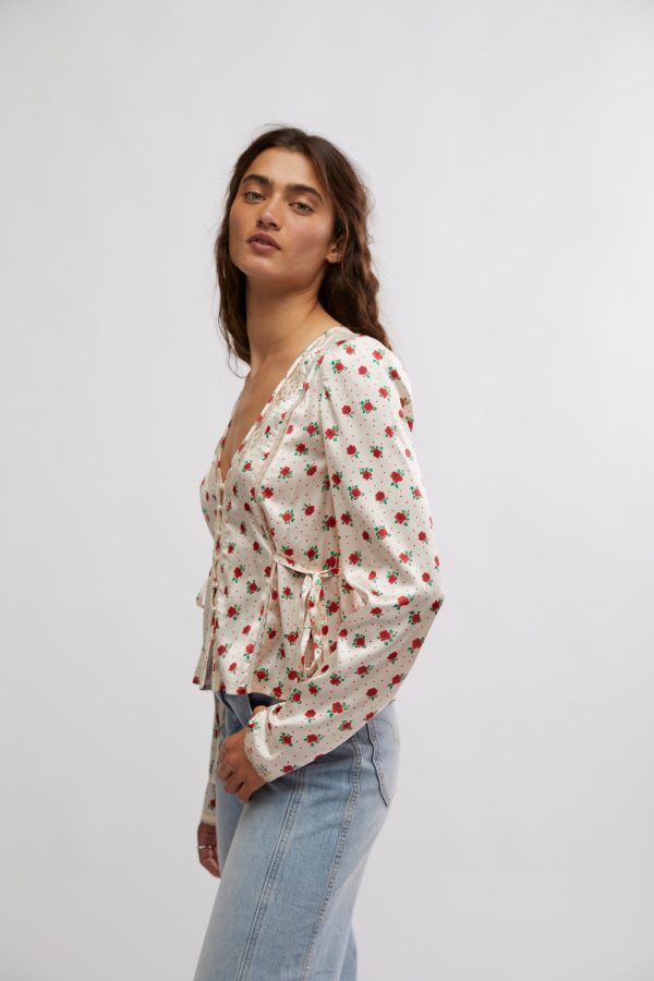 Field of Roses Top Discount